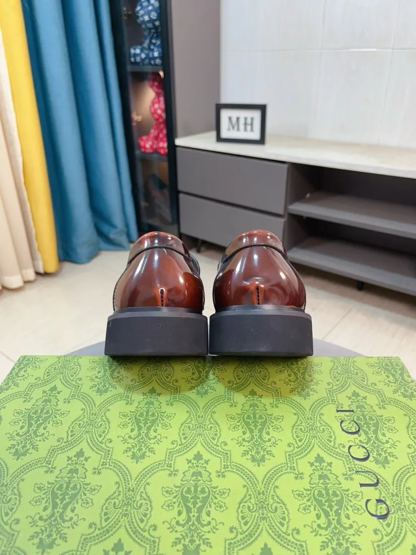 Men's Men's Shoes💰560🌹🌹[GUCCI] Gucci leather shoes are the most popular classic. Synchronized with the official website, the upper is made of Italian first-layer cowhide ➕cowhide lining, with unique brand and unique craftsmanship. Highlighting the hot style of the new year. Stop hesitating, stop wandering, get it now. Number: 38--44